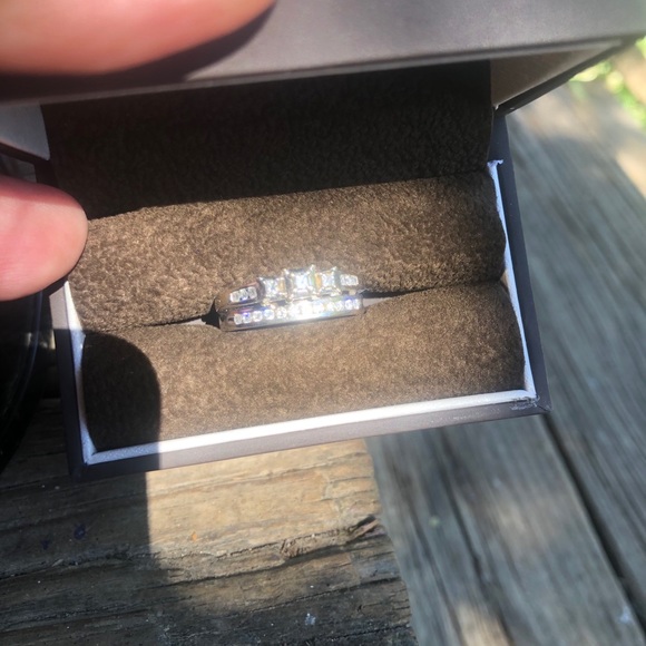 Jared diamond ring - Picture 4 of 5